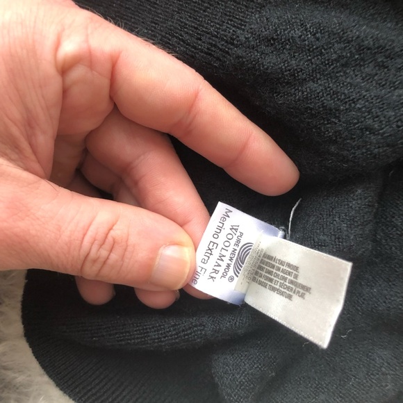 EUC Diesel men’s 100% wool blacked out sweater in size S!! - Picture 7 of 8